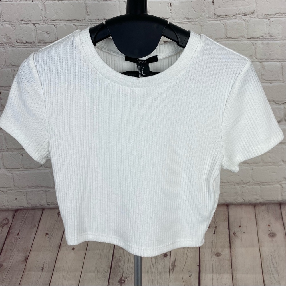 Forever 21 White Cropped Top